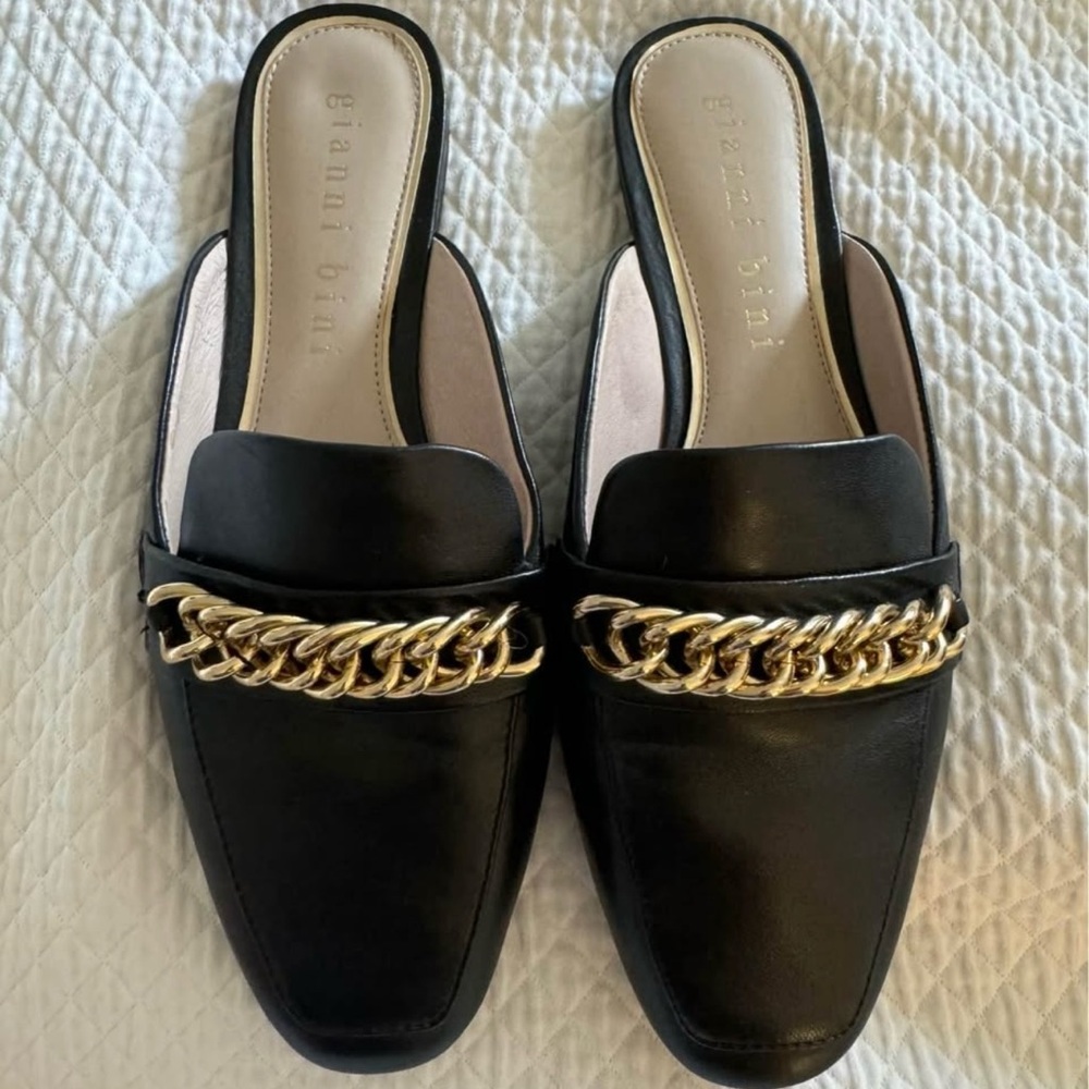 Gianni Bini Black Chain Loafers for Women Sz 9.5